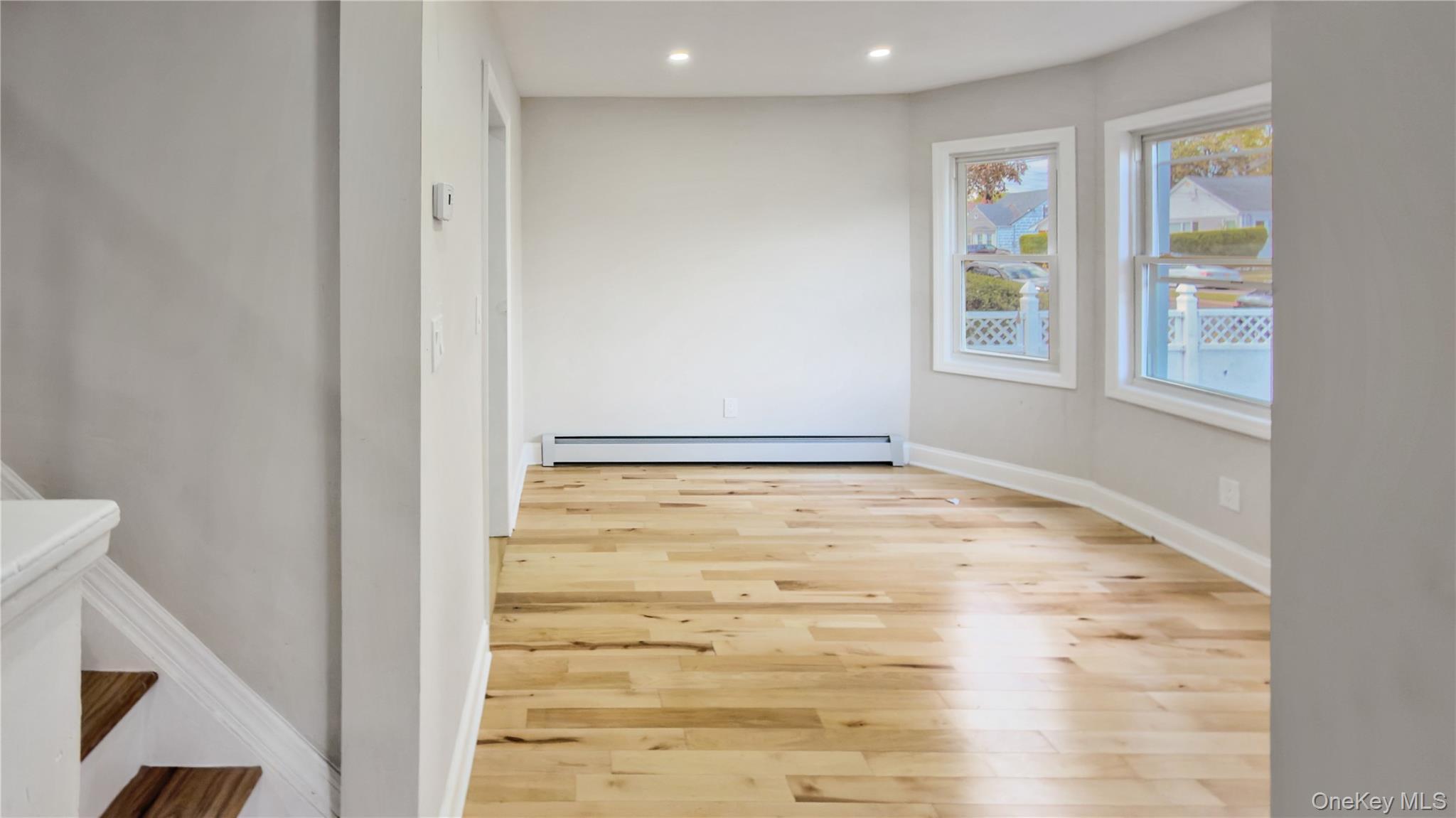 Single Family Windsor Nassau County, NY 11550, MLS-928282-19