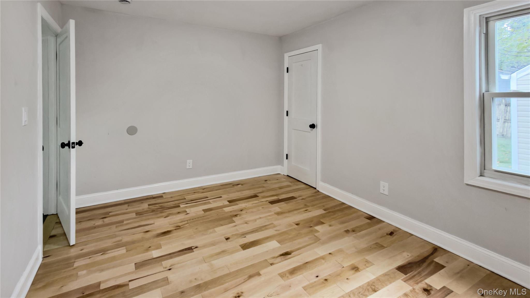 Single Family Windsor Nassau County, NY 11550, MLS-928282-28