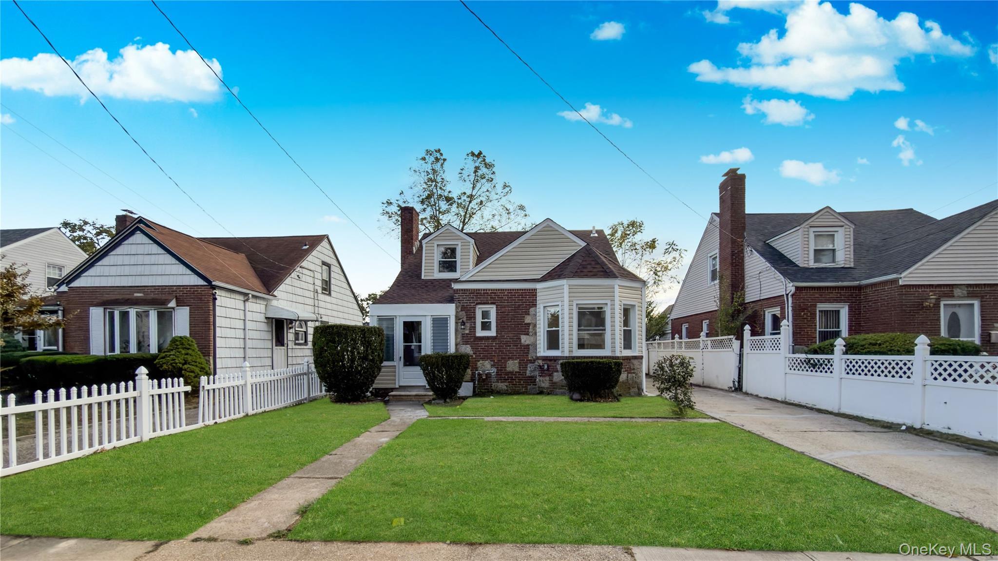 Single Family Windsor Nassau County, NY 11550, MLS-928282-3