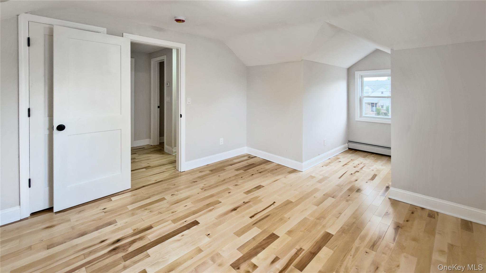 Single Family Windsor Nassau County, NY 11550, MLS-928282-30