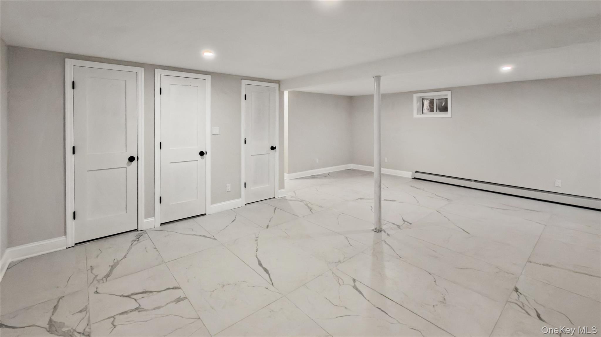 Single Family Windsor Nassau County, NY 11550, MLS-928282-35