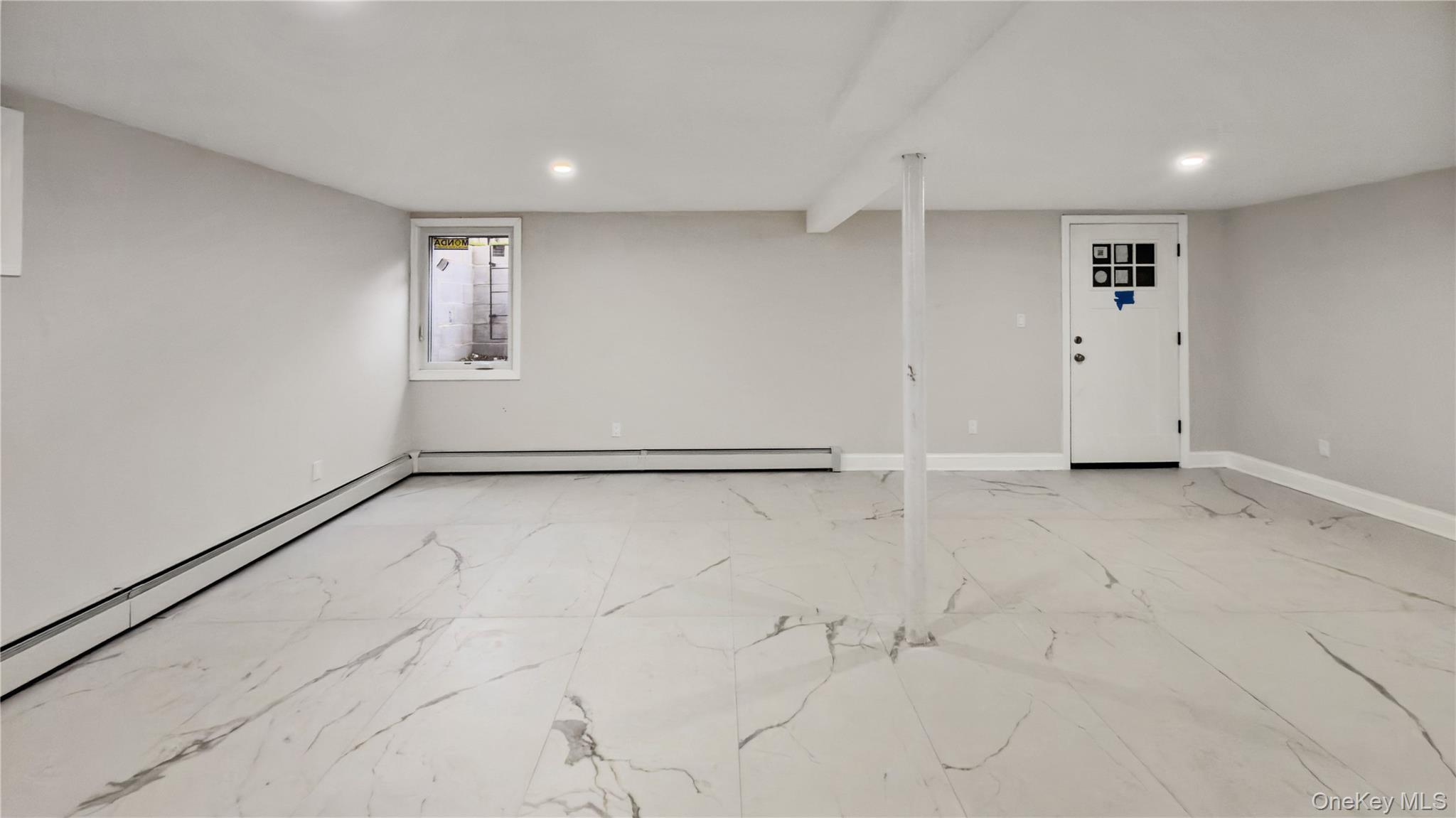 Single Family Windsor Nassau County, NY 11550, MLS-928282-36