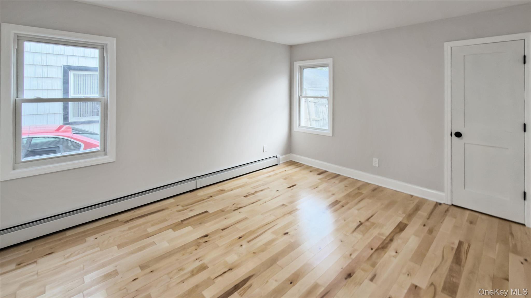 Single Family Windsor Nassau County, NY 11550, MLS-928282-38