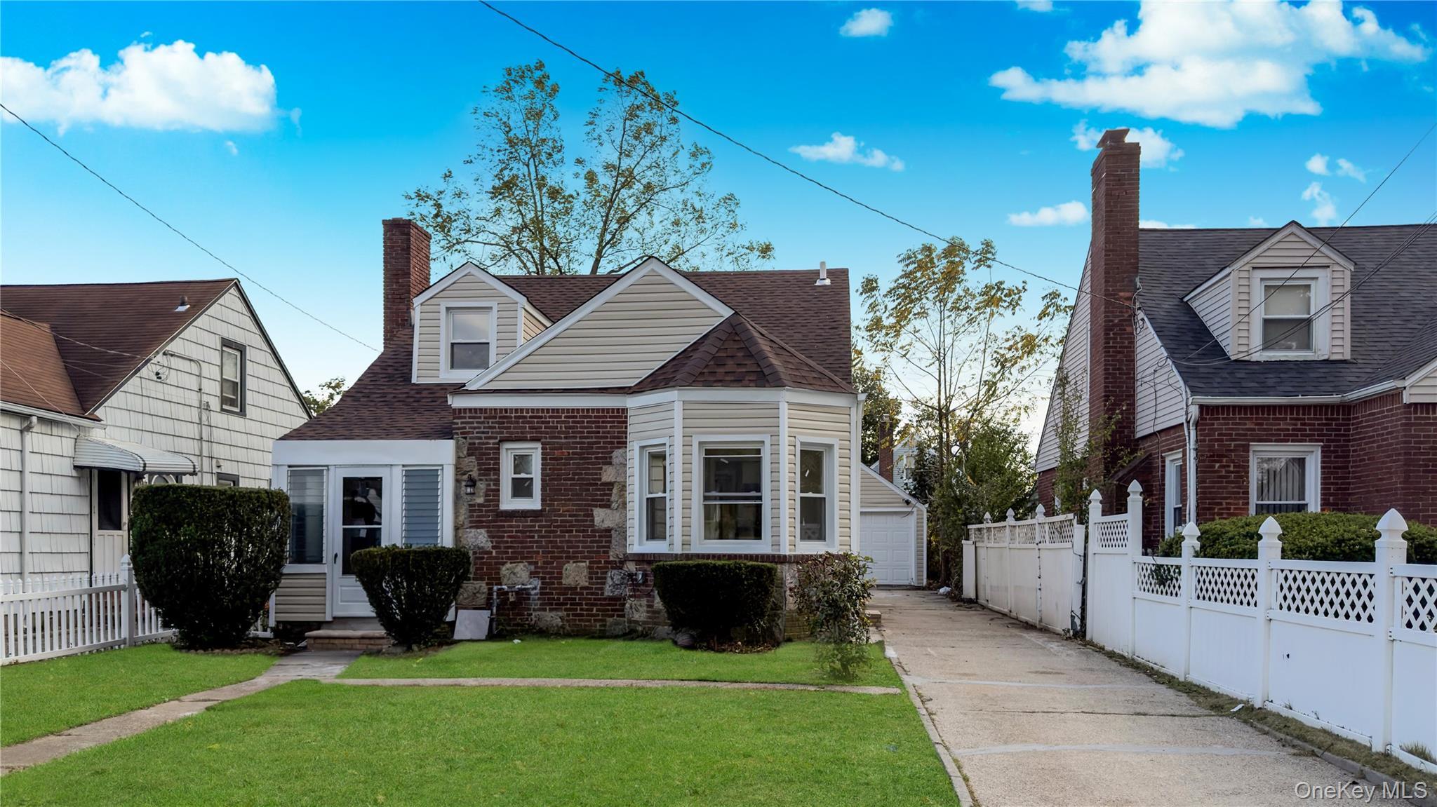 Single Family Windsor Nassau County, NY 11550, MLS-928282-5