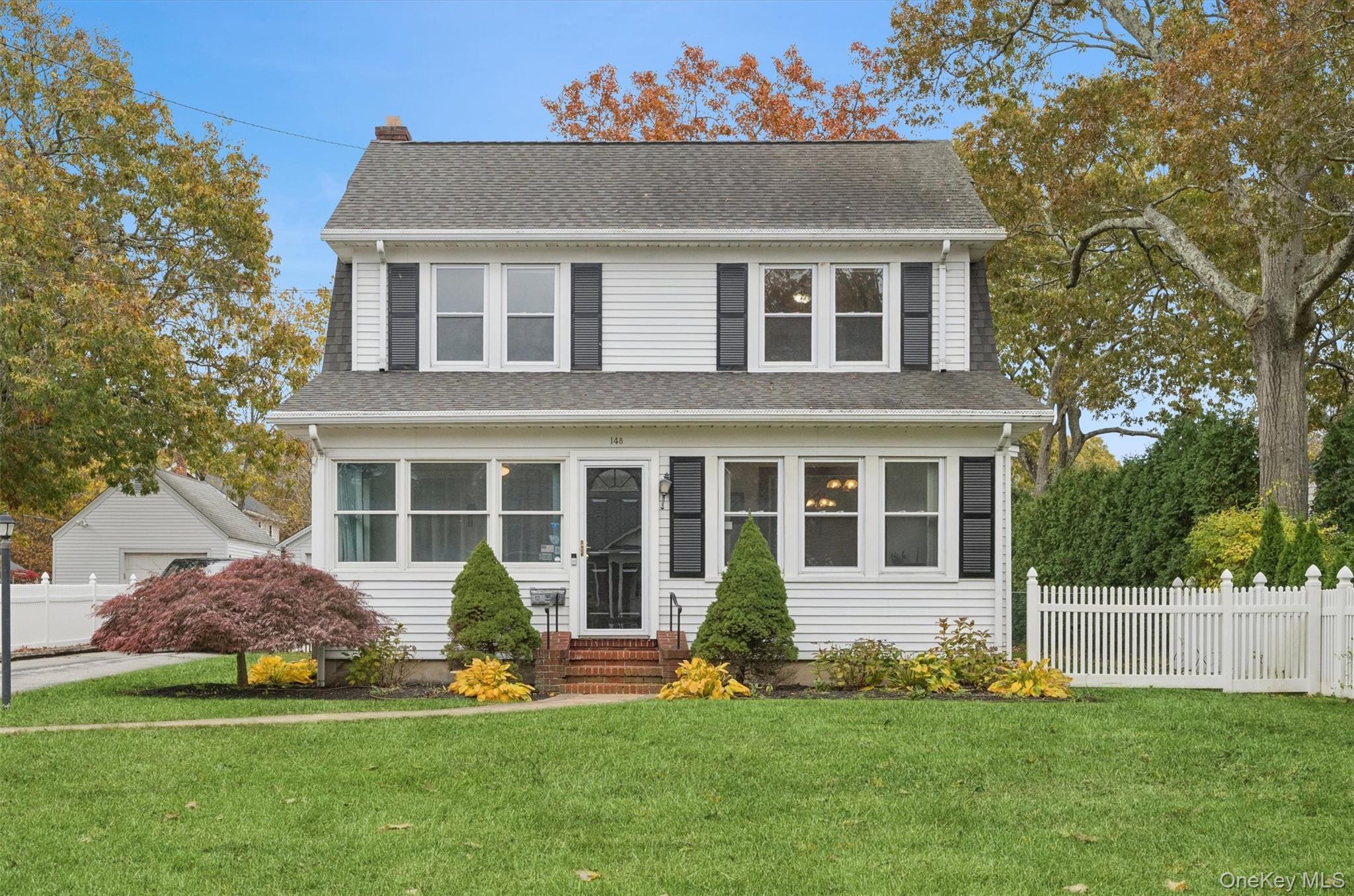 Single Family Woodhull  Suffolk County, NY 11901, MLS-928285-2