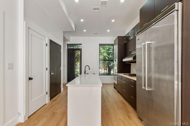 Single Family Monroe  Brooklyn, NY 11221, MLS-928286-5