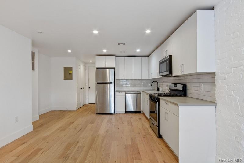 Single Family Monroe  Brooklyn, NY 11221, MLS-928286-9