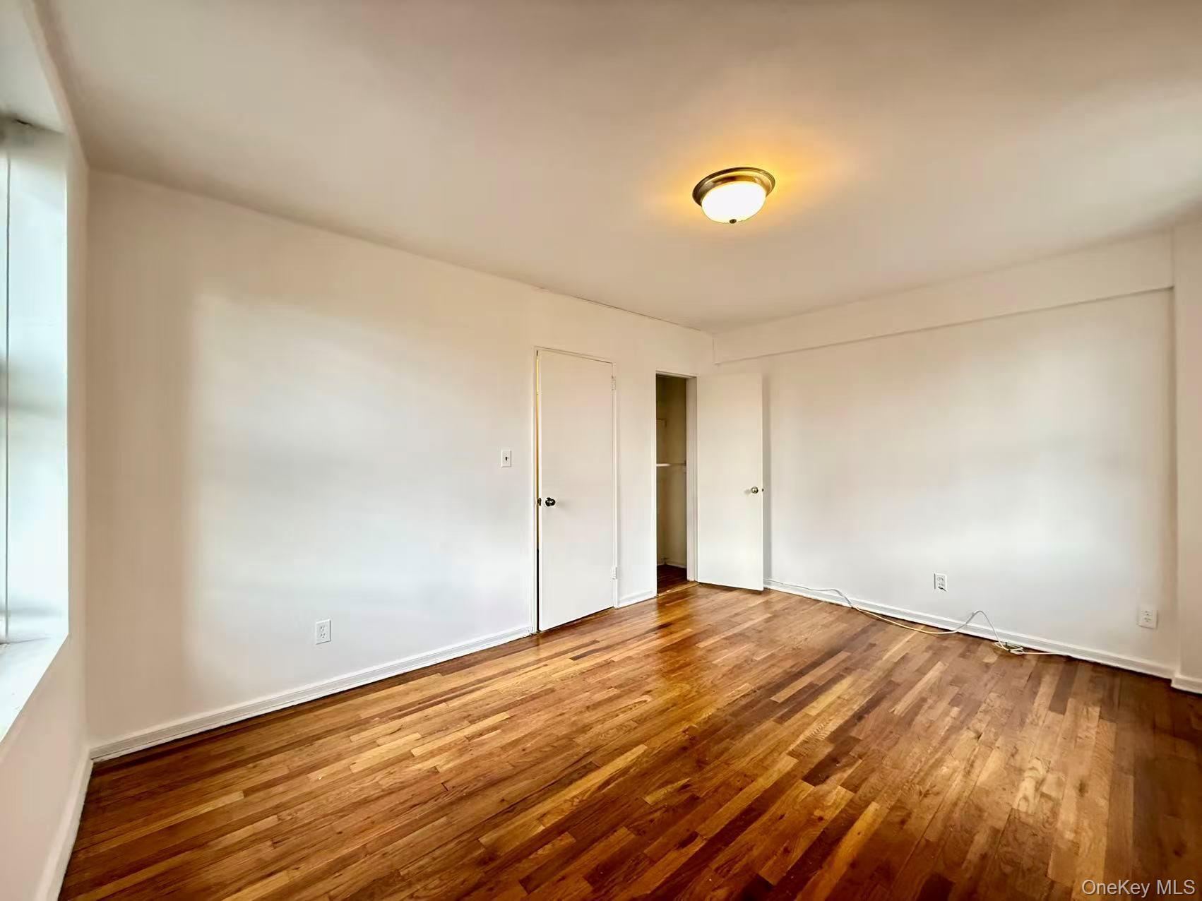 Coop 149  Queens, NY 11354, MLS-928306-10