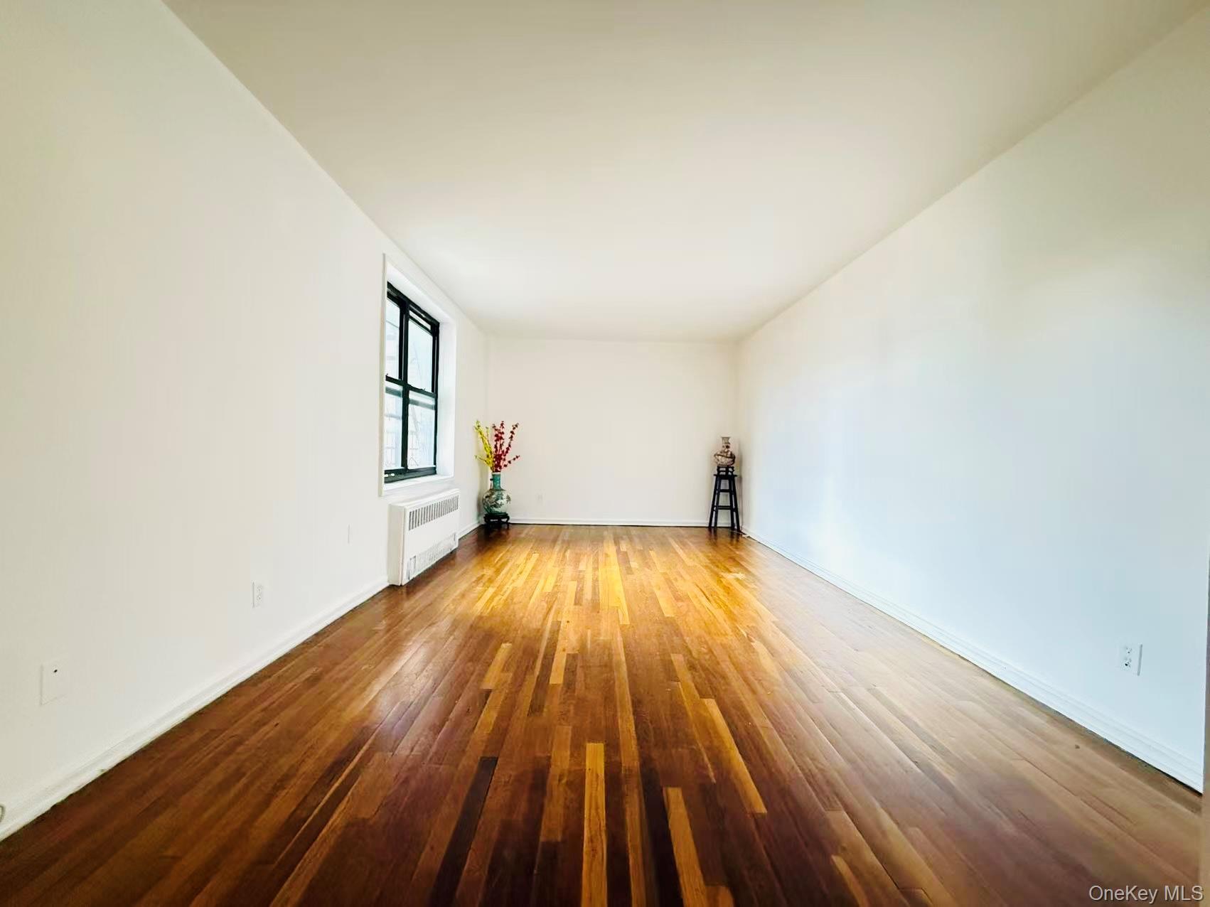 Coop 149  Queens, NY 11354, MLS-928306-4