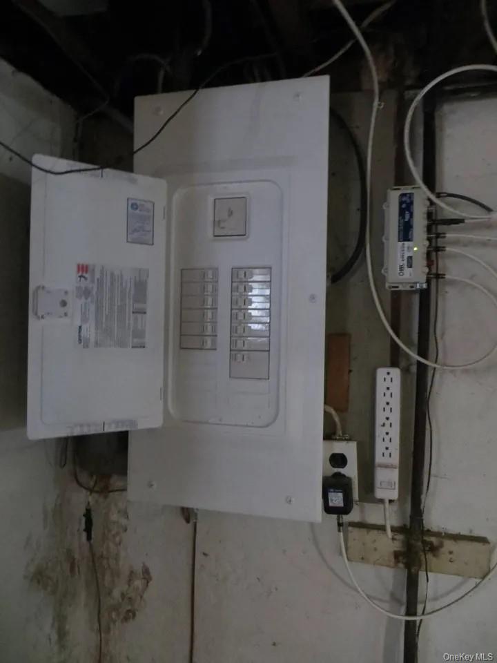 Single Family Wood Sullivan County, NY 12701, MLS-928313-25