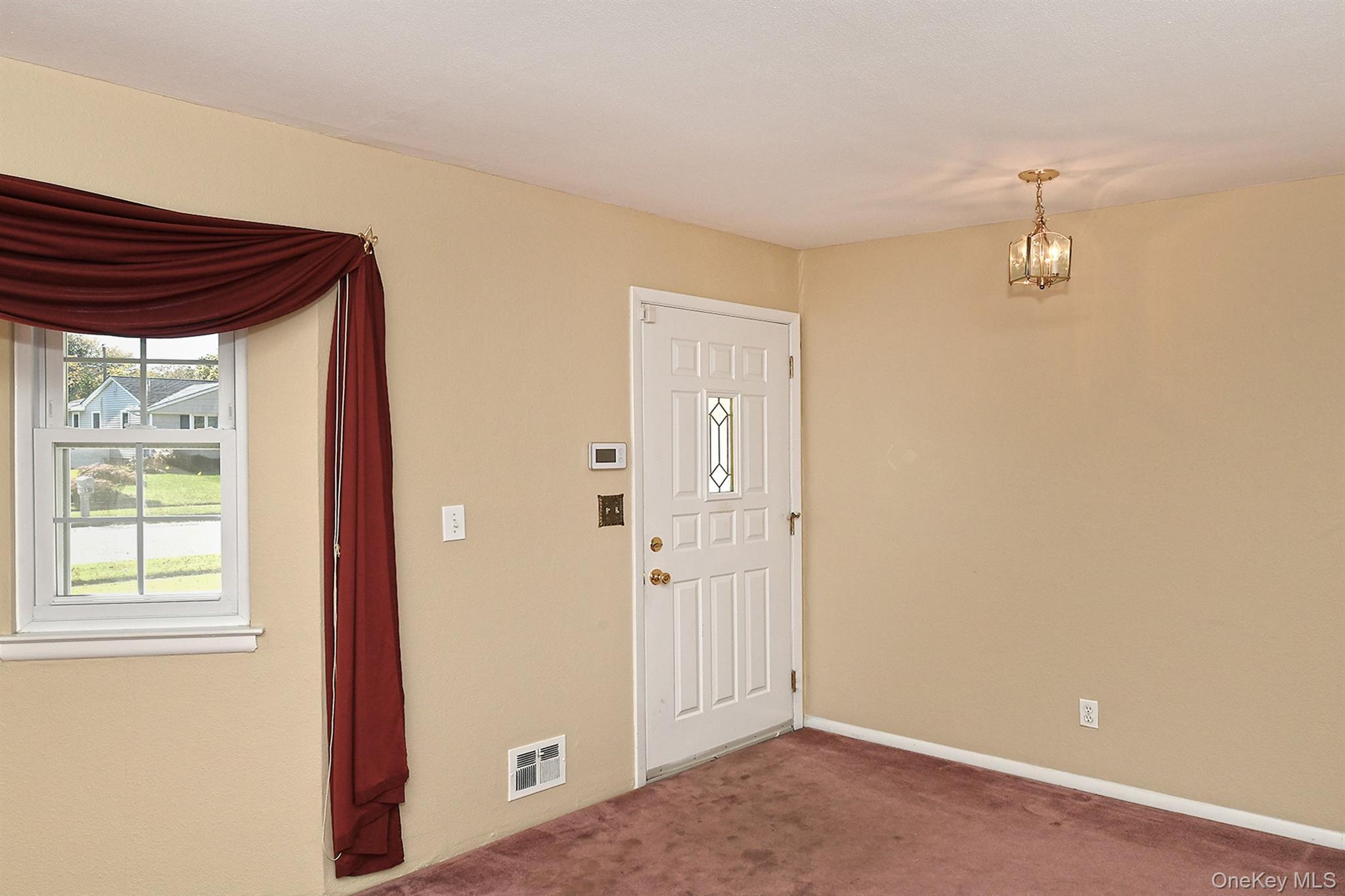 Single Family Plaisted  Suffolk County, NY 11788, MLS-928324-5