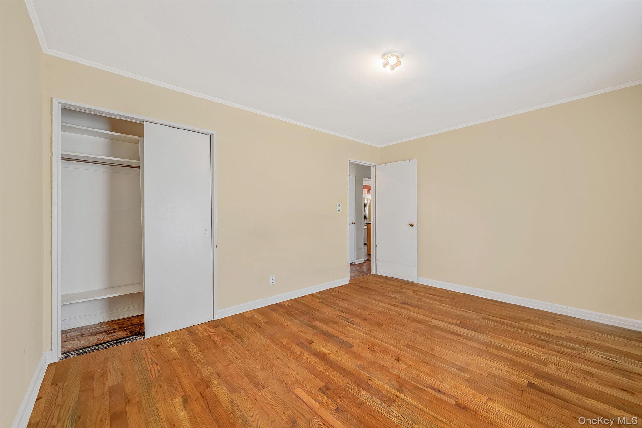 Single Family Jerusalem  Nassau County, NY 11554, MLS-928330-17