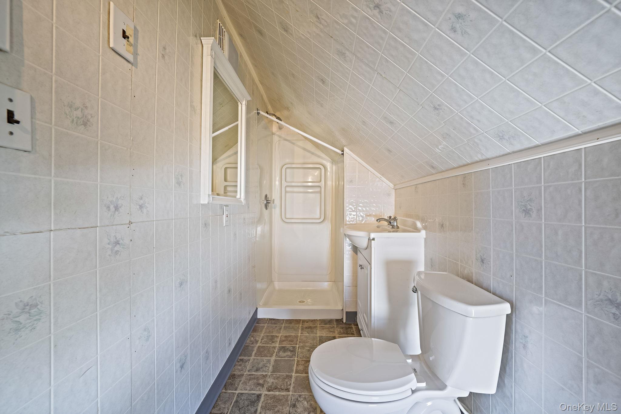 Single Family Jerusalem  Nassau County, NY 11554, MLS-928330-21