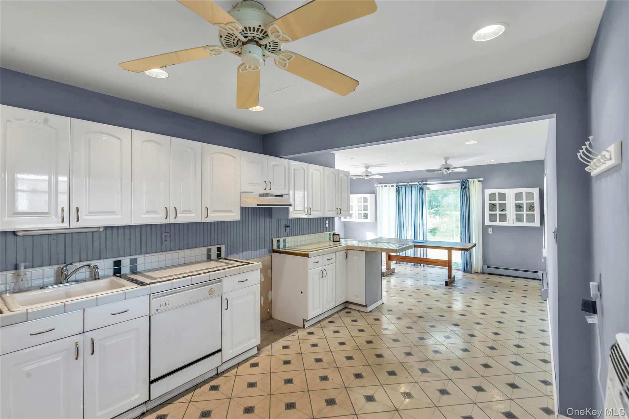 Single Family Ackerly  Suffolk County, NY 11901, MLS-928334-7