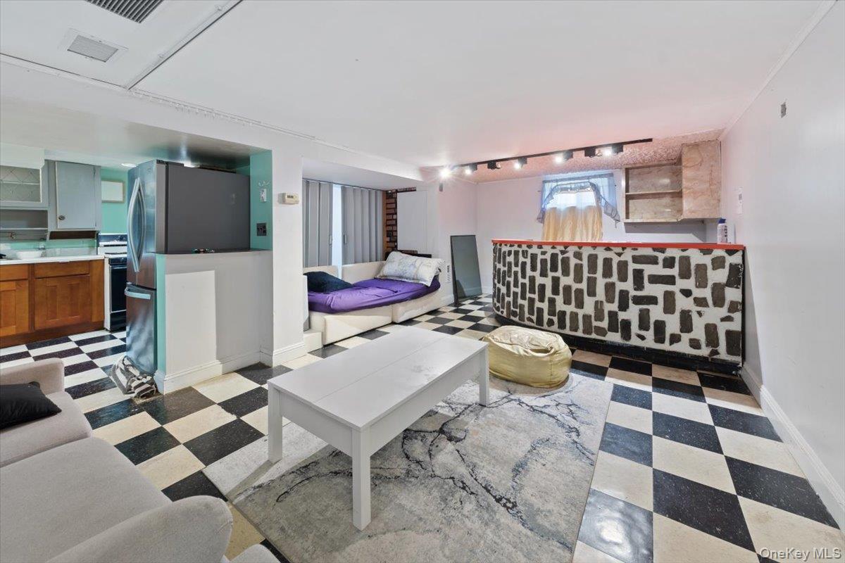 Single Family 138th  Queens, NY 11413, MLS-928346-12