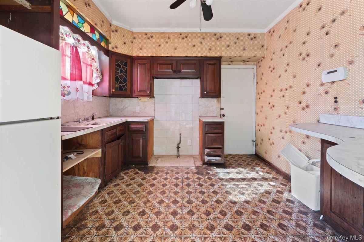 Single Family 138th  Queens, NY 11413, MLS-928346-8