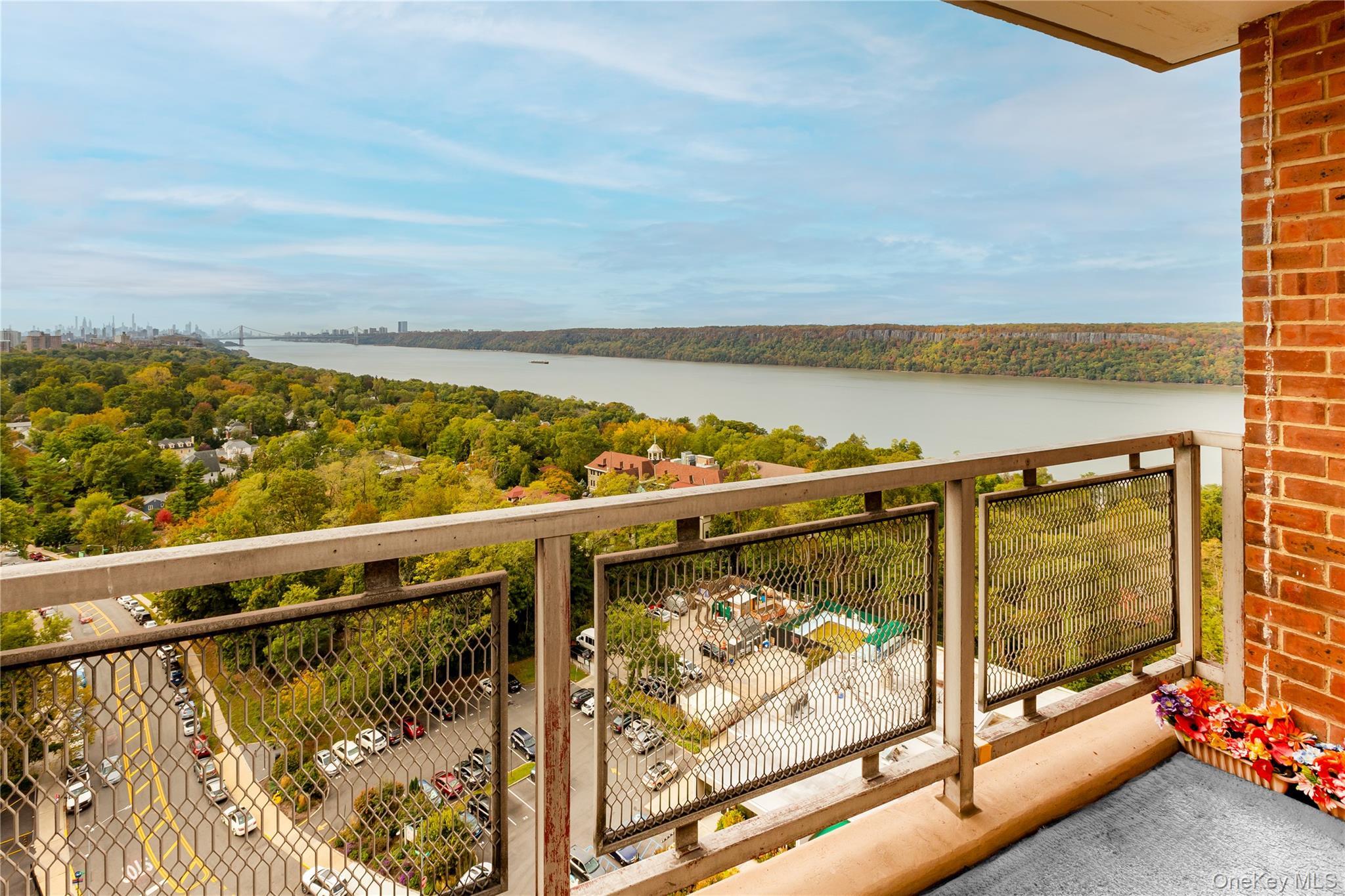 Coop Arlington  Bronx, NY 10471, MLS-928376-8