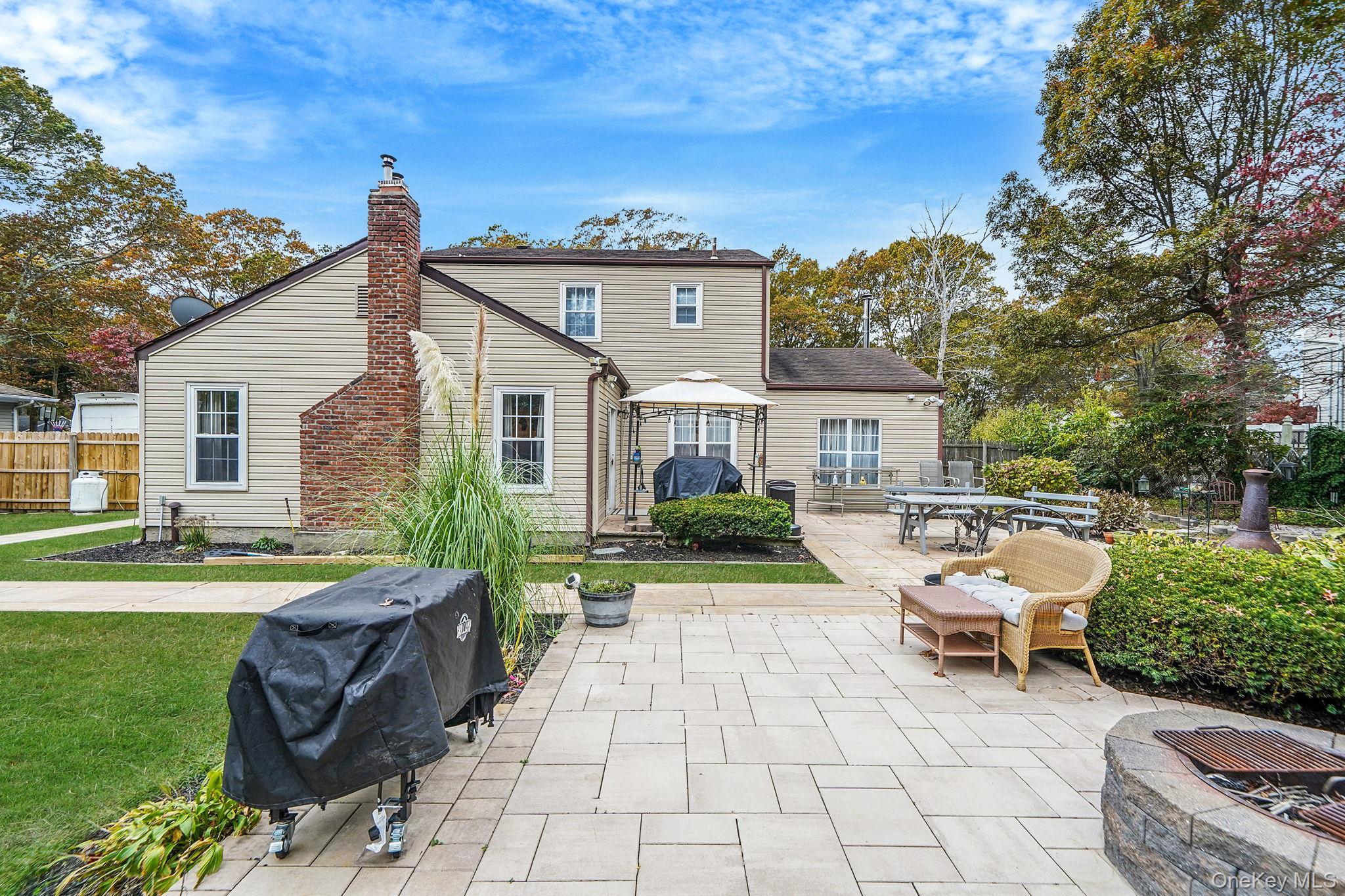 Single Family Puritan  Suffolk County, NY 11967, MLS-928383-33