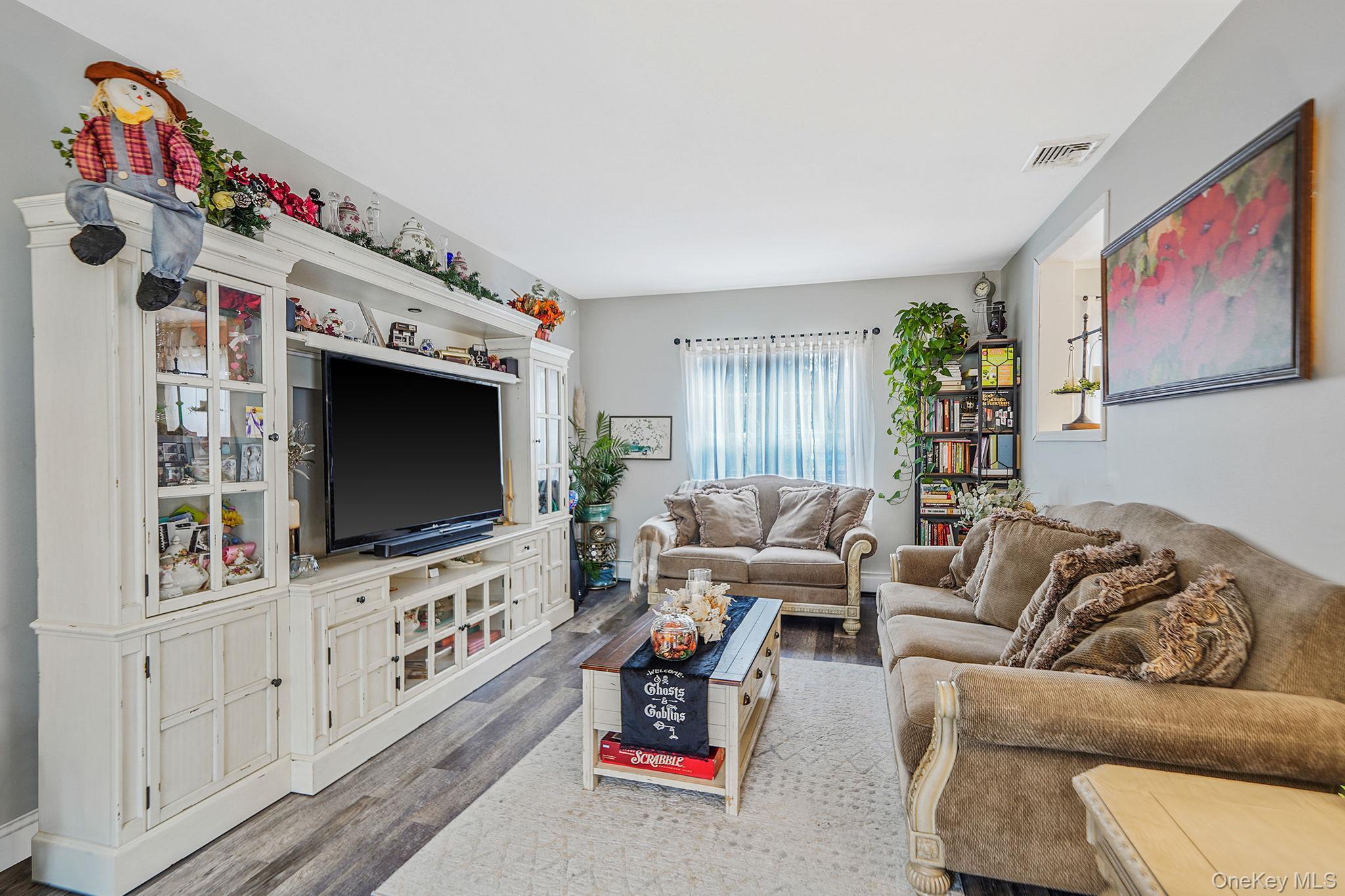 Single Family Puritan  Suffolk County, NY 11967, MLS-928383-5