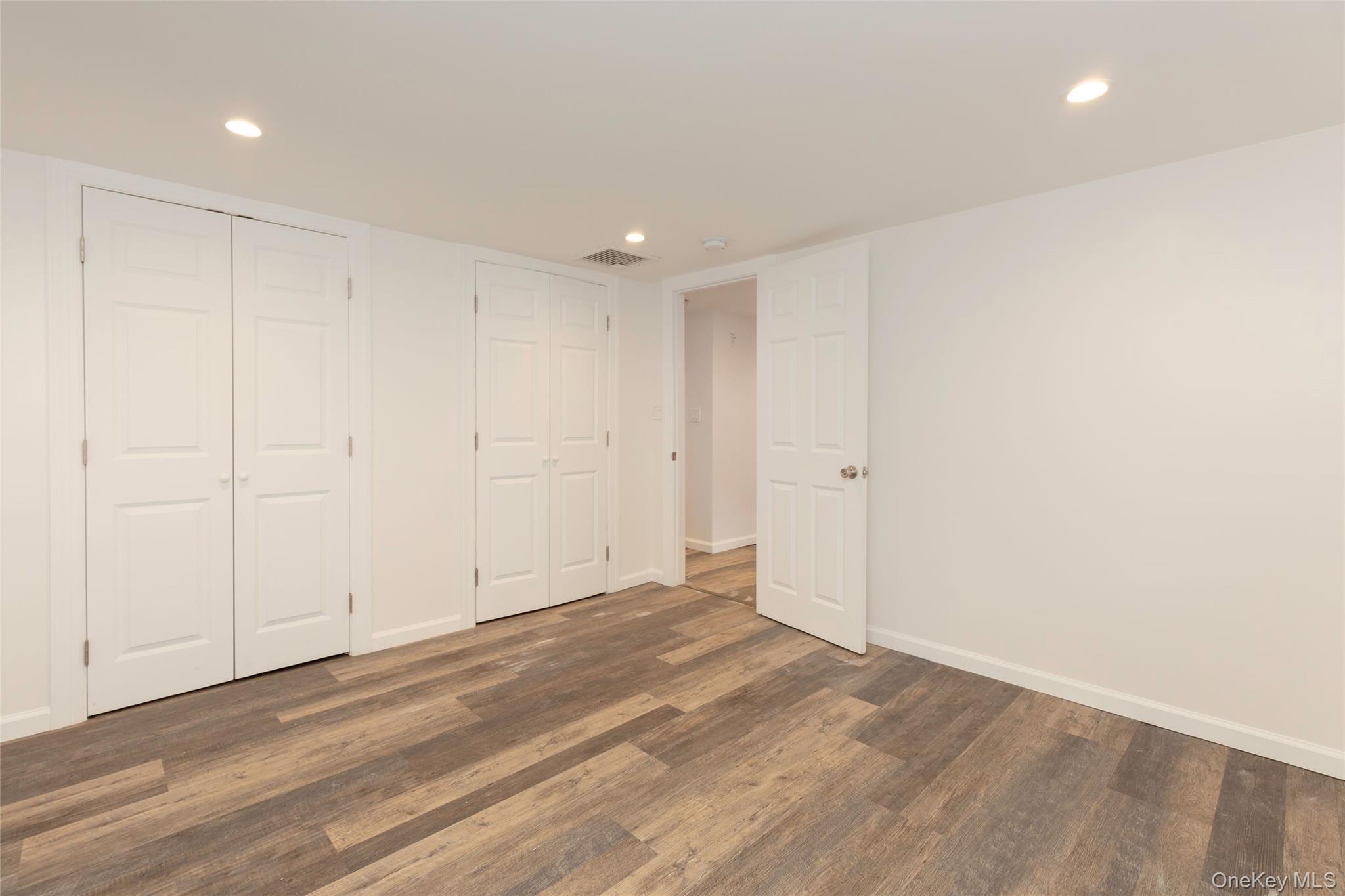 Single Family Sharon  Suffolk County, NY 11772, MLS-928389-10