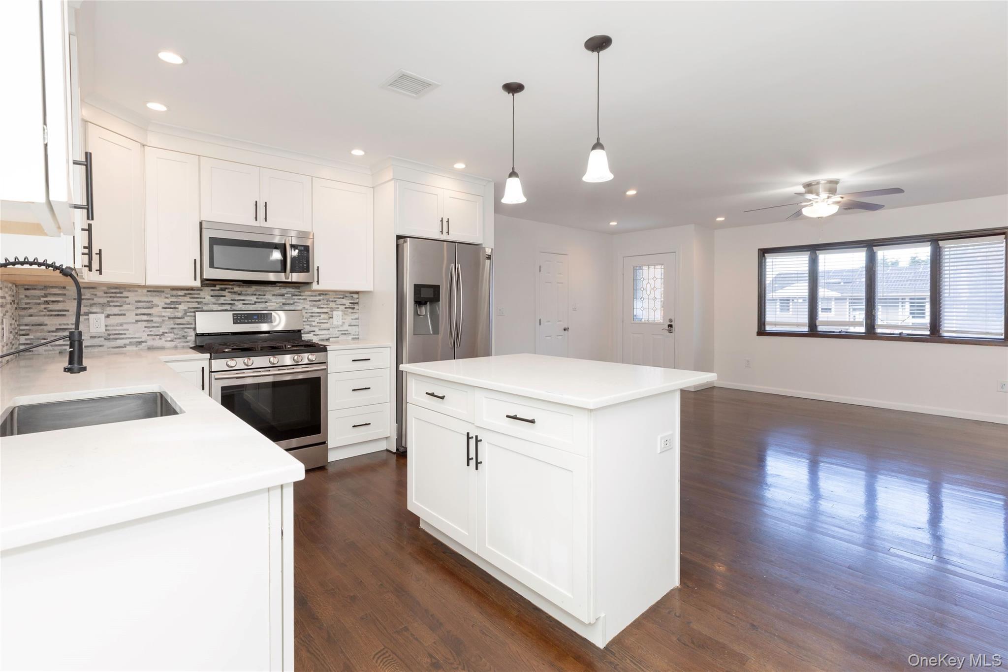 Single Family Sharon  Suffolk County, NY 11772, MLS-928389-3