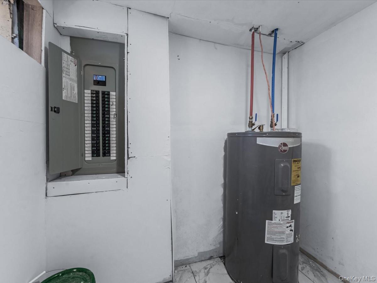 Single Family James Ll Burrell  Nassau County, NY 11550, MLS-928391-21