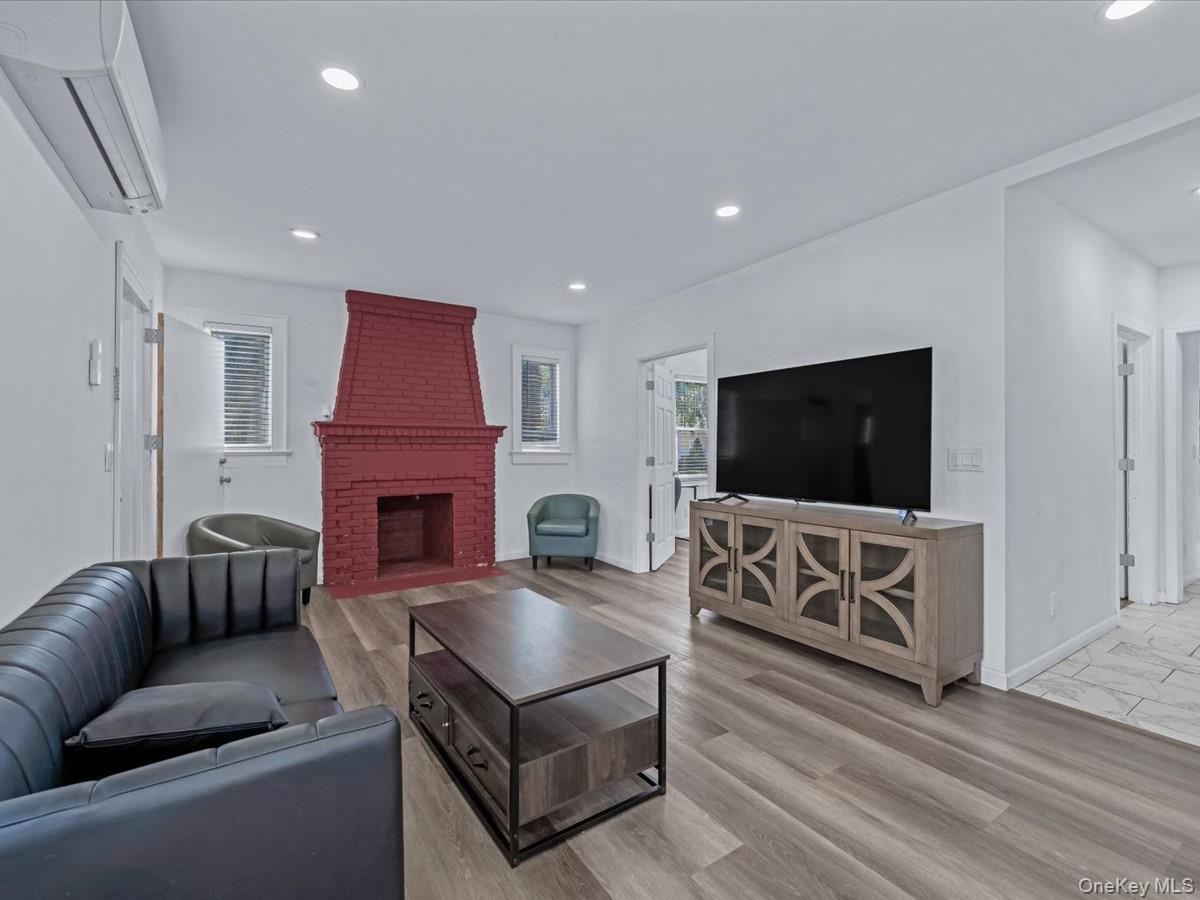 Single Family James Ll Burrell  Nassau County, NY 11550, MLS-928391-5