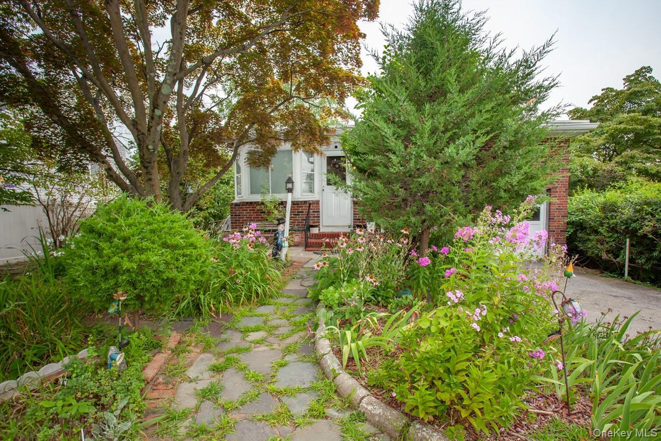 Single Family Broadway  Westchester County, NY 10596, MLS-928402-2