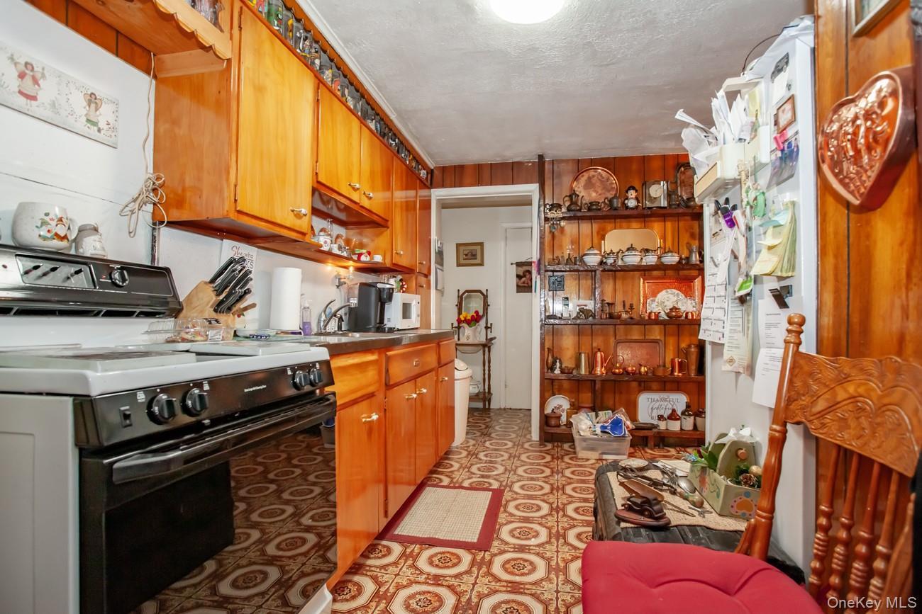 Single Family Broadway  Westchester County, NY 10596, MLS-928402-21