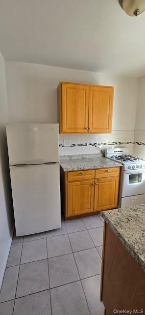 Apartment Main Street  Queens, NY 11367, MLS-928425-8