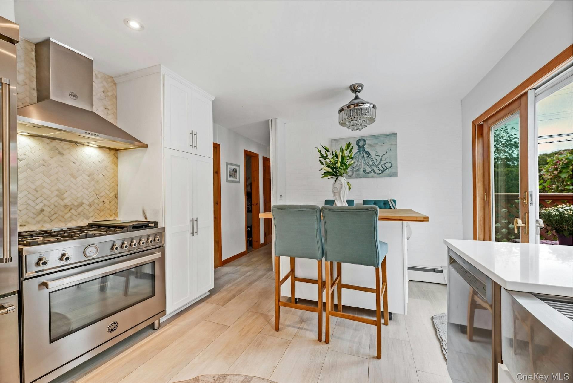 Single Family Fanning  Suffolk County, NY 11946, MLS-928435-16