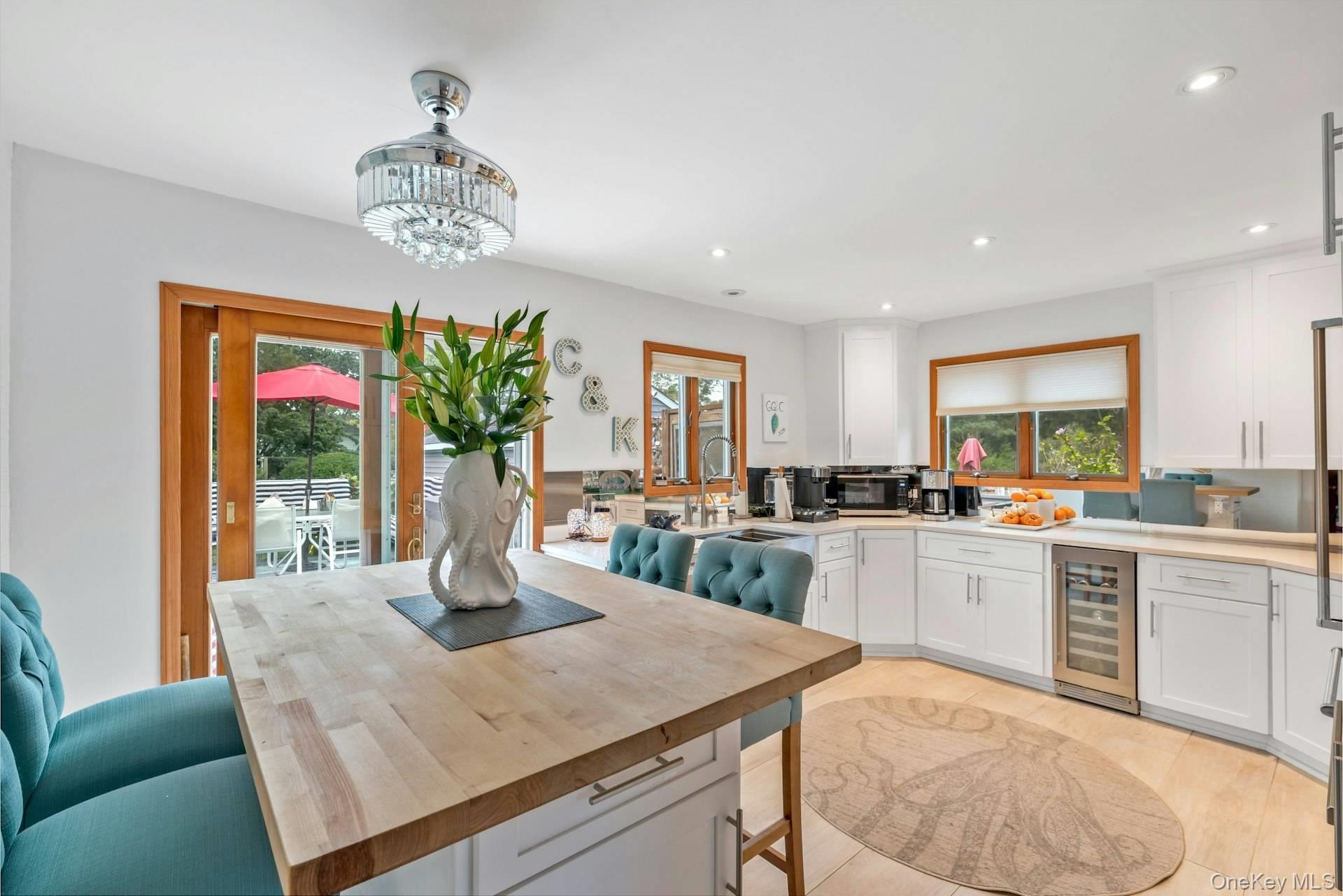 Single Family Fanning  Suffolk County, NY 11946, MLS-928435-8