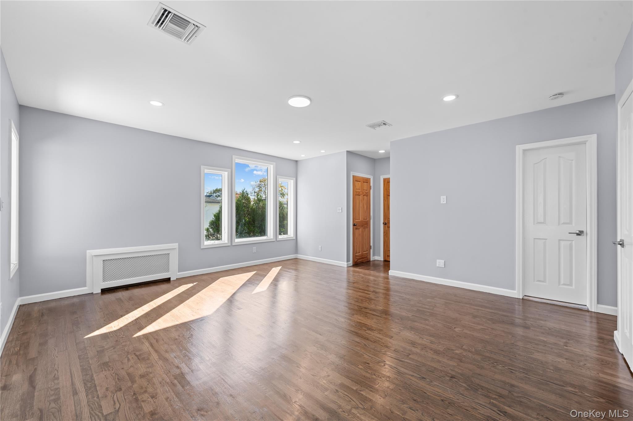 Single Family Ocean Harbor  Nassau County, NY 11572, MLS-928437-14