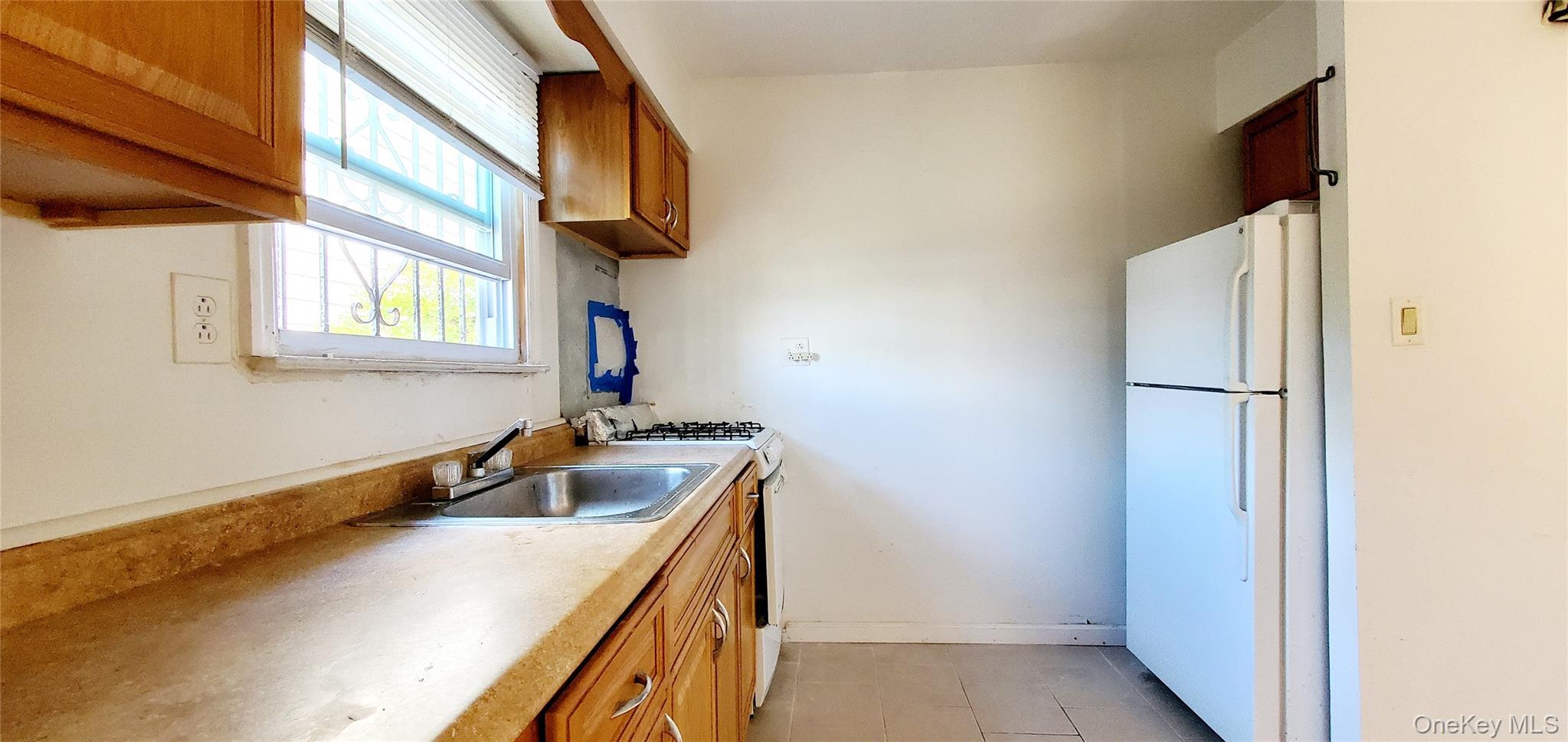 Single Family Beach 42nd Queens, NY 11691, MLS-928447-11