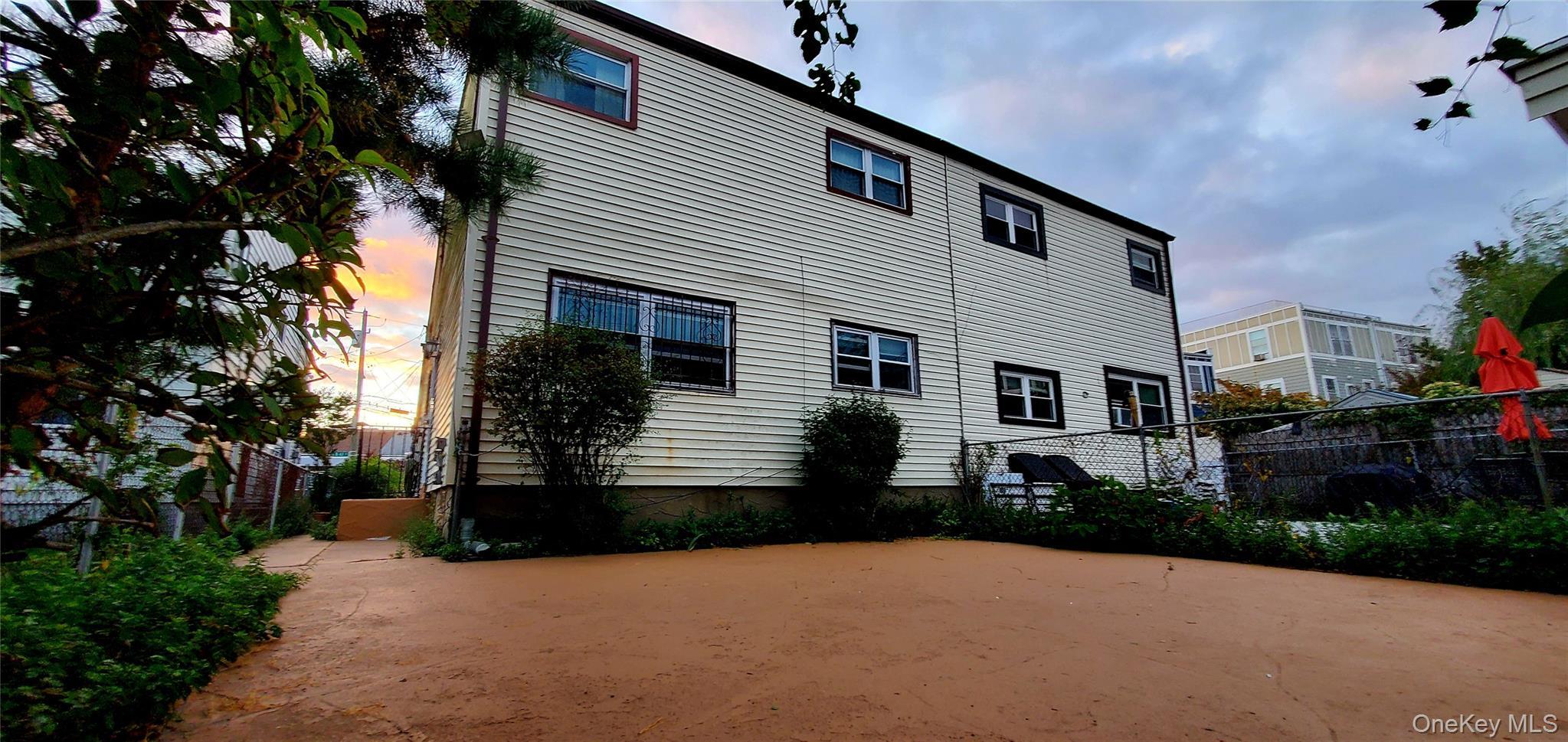 Single Family Beach 42nd Queens, NY 11691, MLS-928447-4