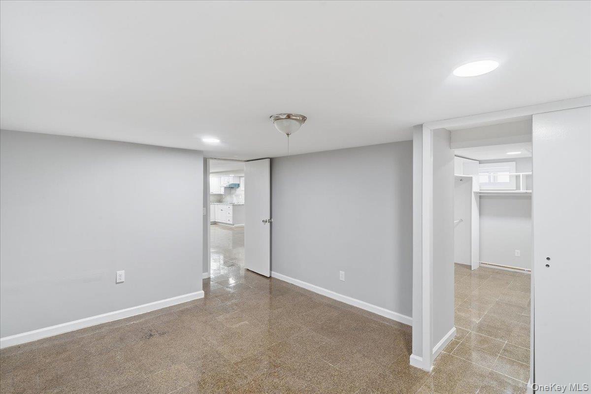 Single Family Brookside  Nassau County, NY 11553, MLS-928459-28