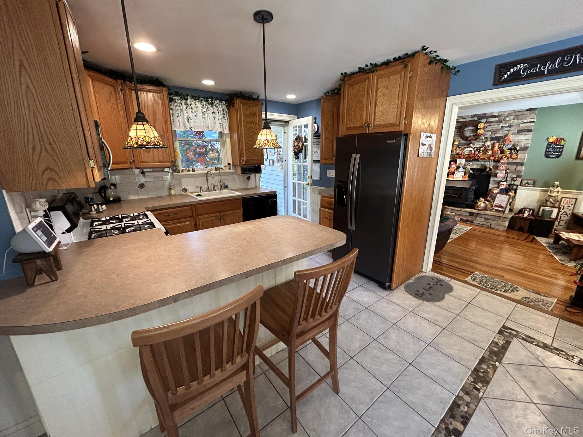 Single Family Lakeview Suffolk County, NY 11953, MLS-928478-7