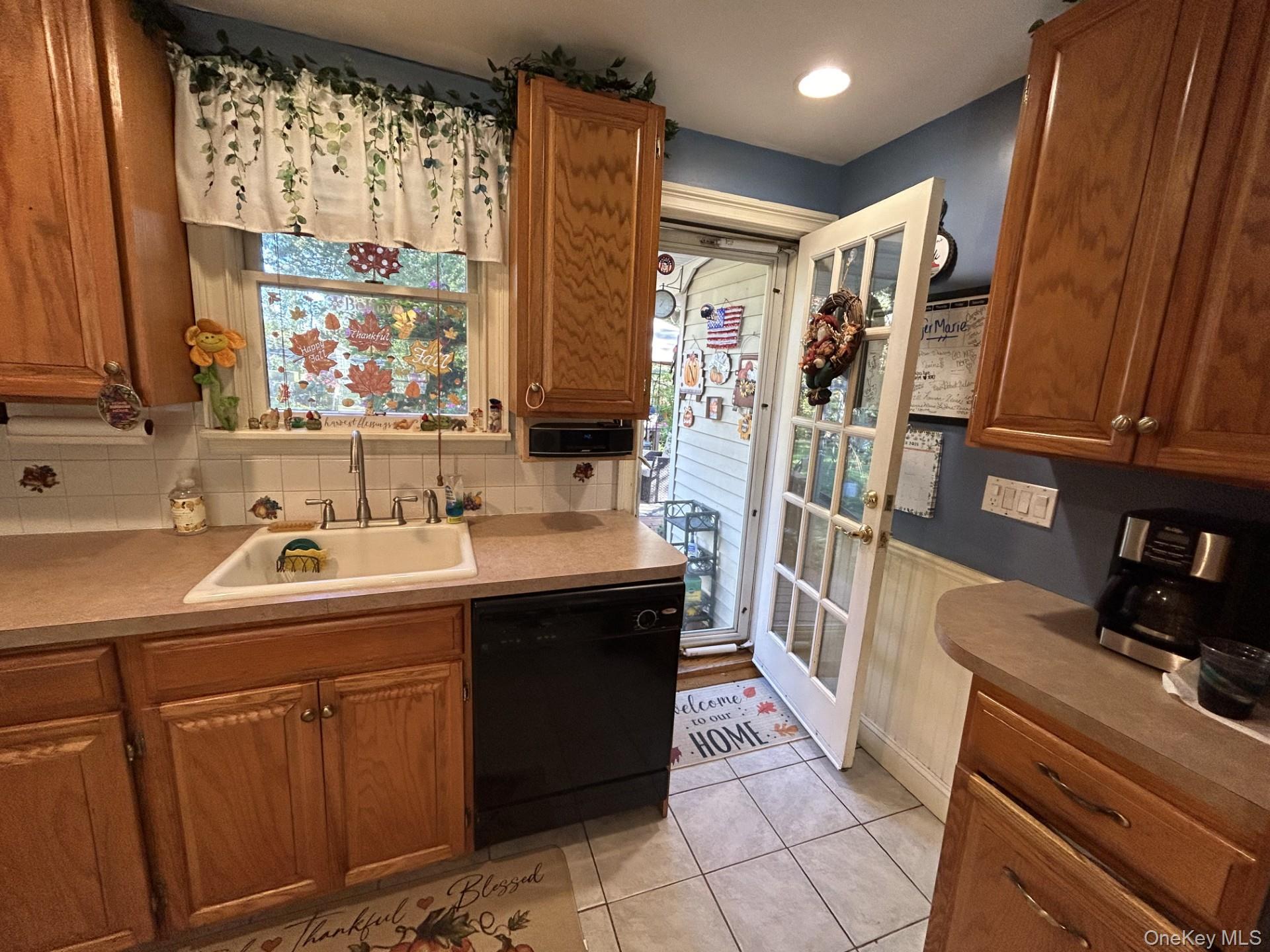 Single Family Lakeview Suffolk County, NY 11953, MLS-928478-9