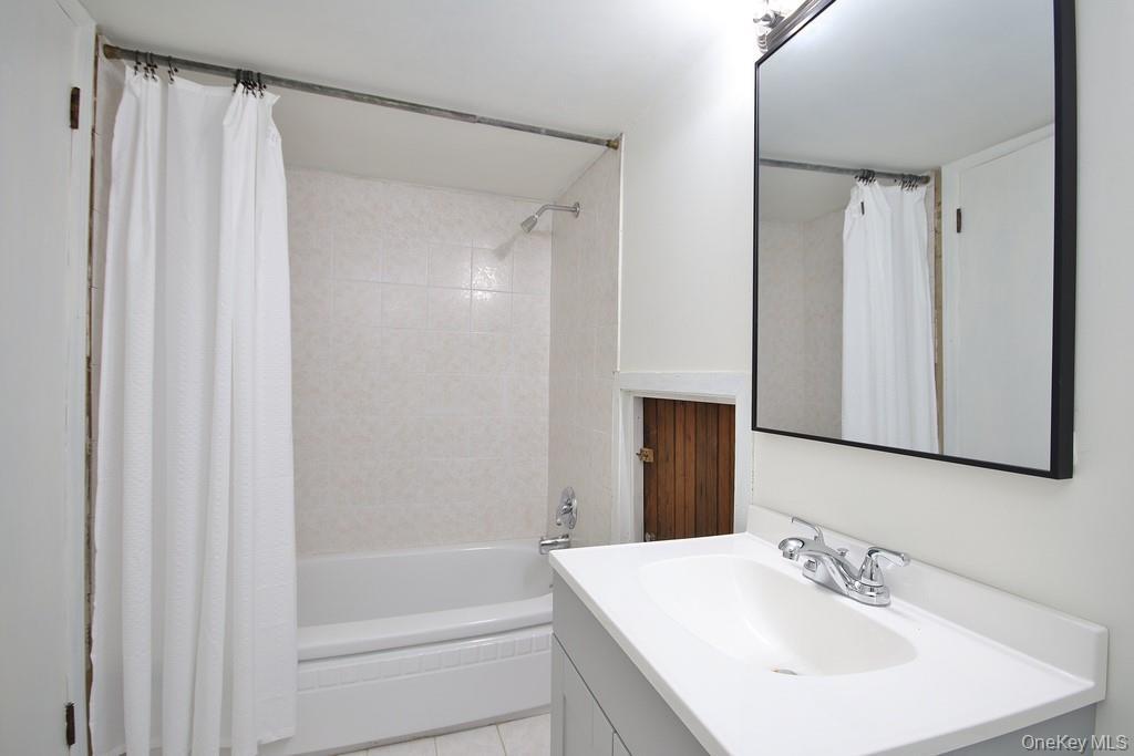 Single Family Campwoods Grounds  Westchester County, NY 10562, MLS-928485-18