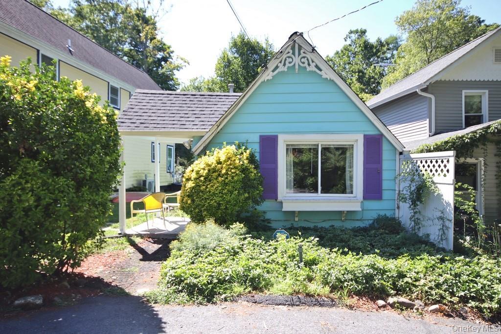 Single Family Campwoods Grounds  Westchester County, NY 10562, MLS-928485-23