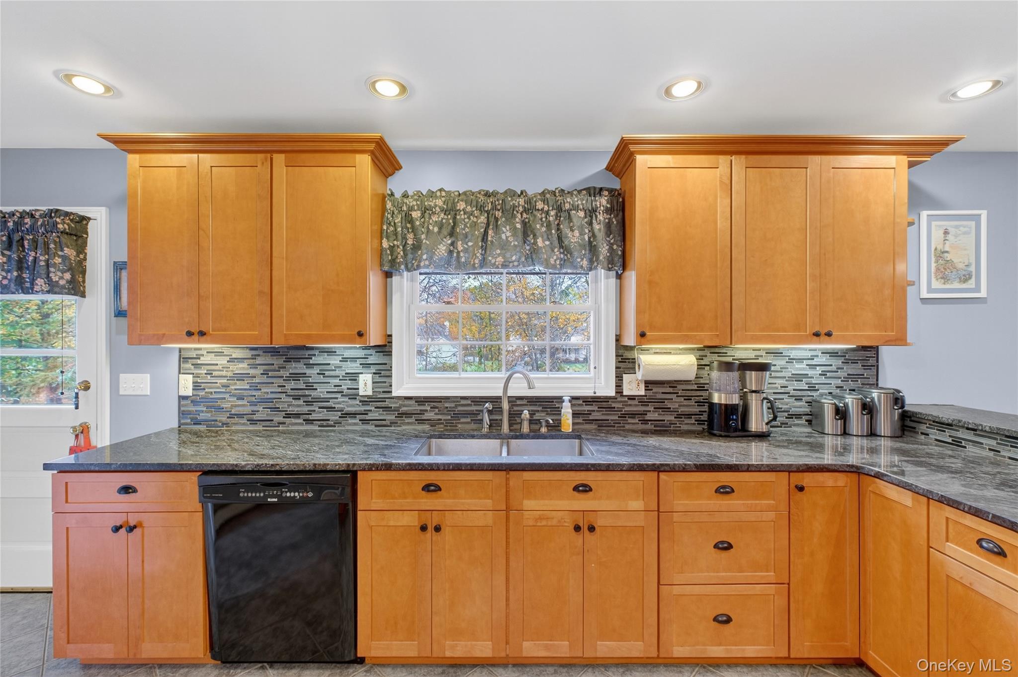 Single Family Round Hill  Dutchess County, NY 12603, MLS-928487-15