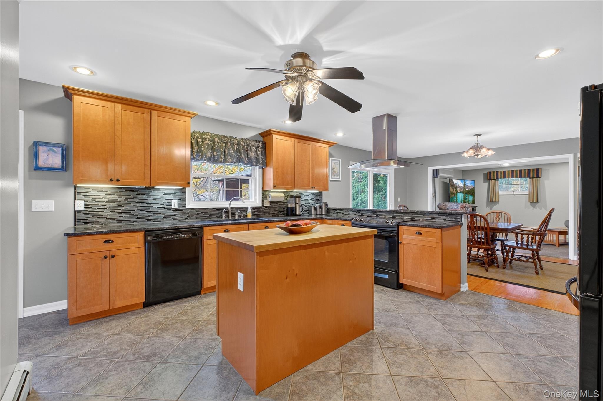 Single Family Round Hill  Dutchess County, NY 12603, MLS-928487-17