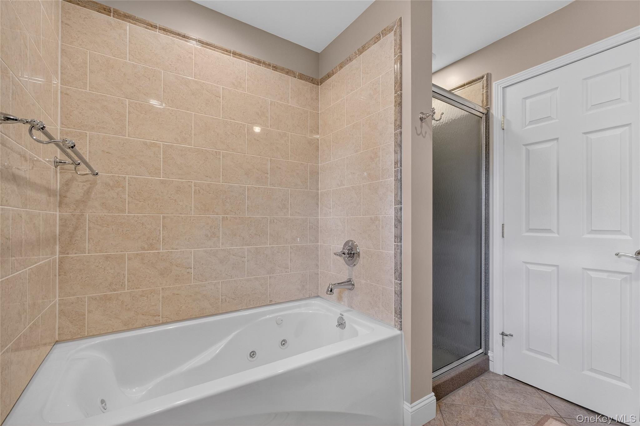 Single Family Round Hill  Dutchess County, NY 12603, MLS-928487-25