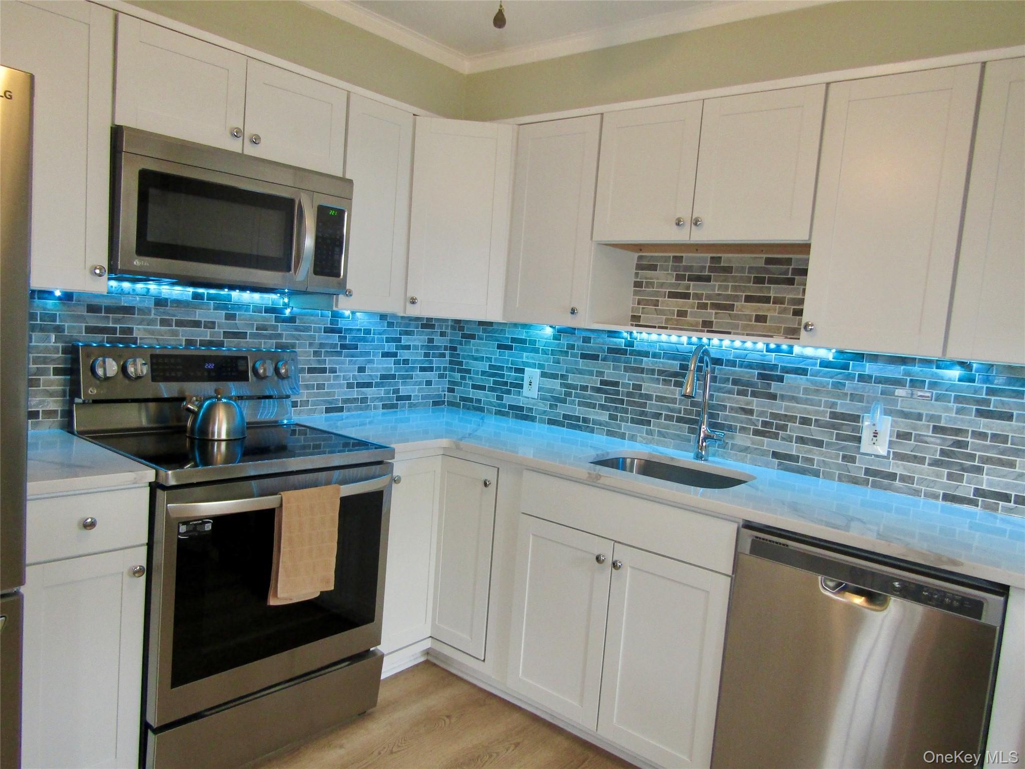 Single Family Pinetree  Nassau County, NY 11756, MLS-928488-10