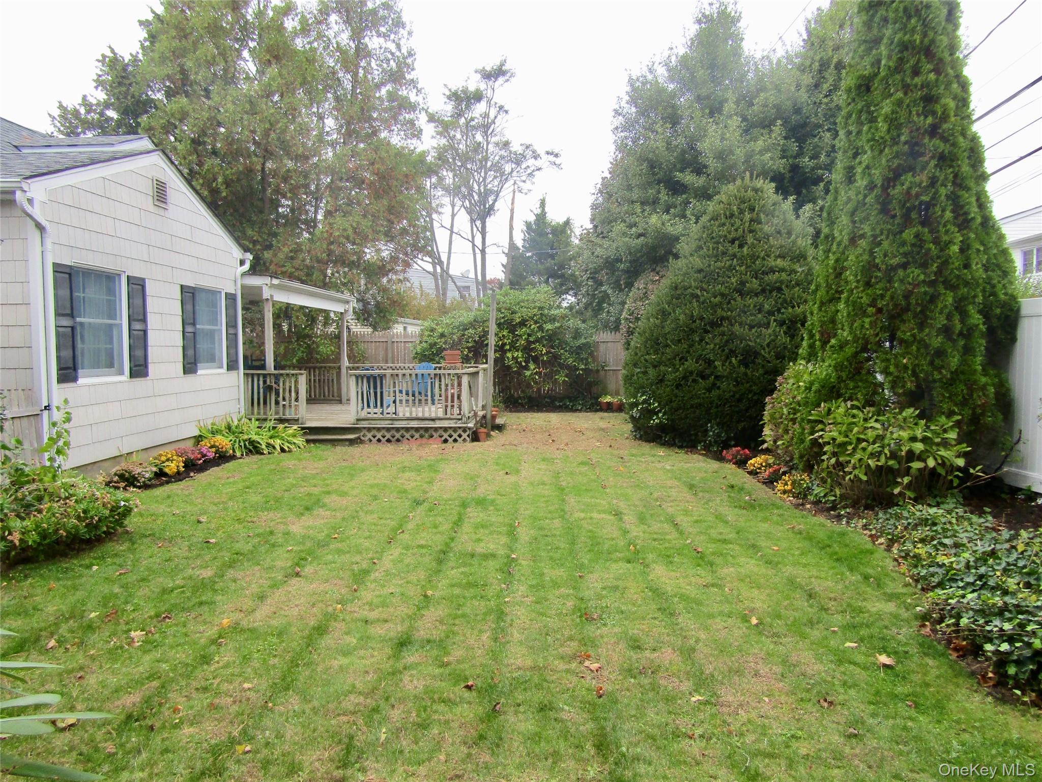 Single Family Pinetree  Nassau County, NY 11756, MLS-928488-25