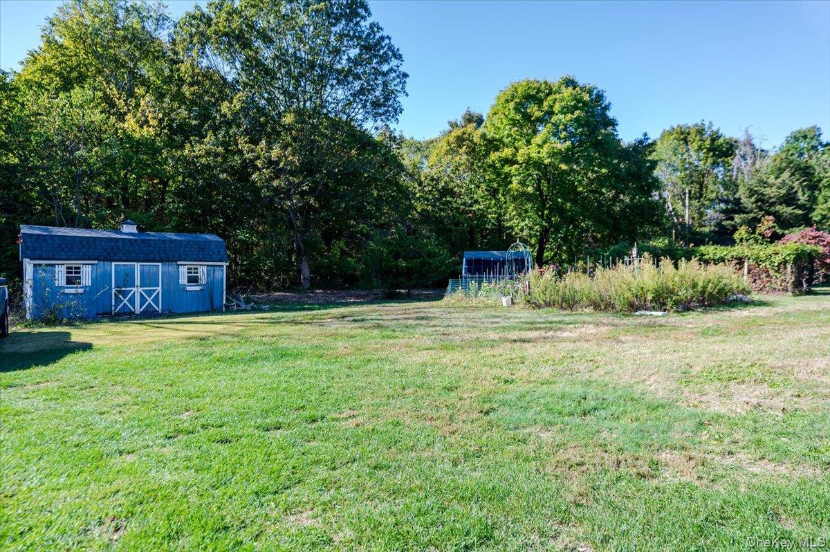 Single Family Cold Spring Hills Suffolk County, NY 11743, MLS-928509-25