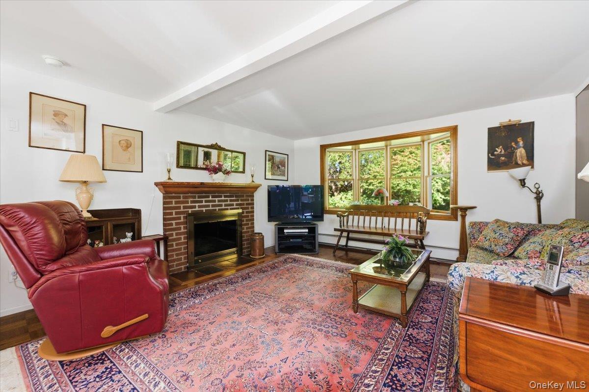 Single Family Cold Spring Hills Suffolk County, NY 11743, MLS-928509-5