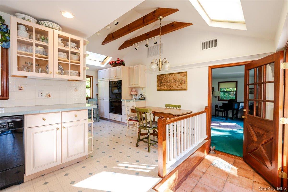 Single Family Cold Spring Hills Suffolk County, NY 11743, MLS-928509-9