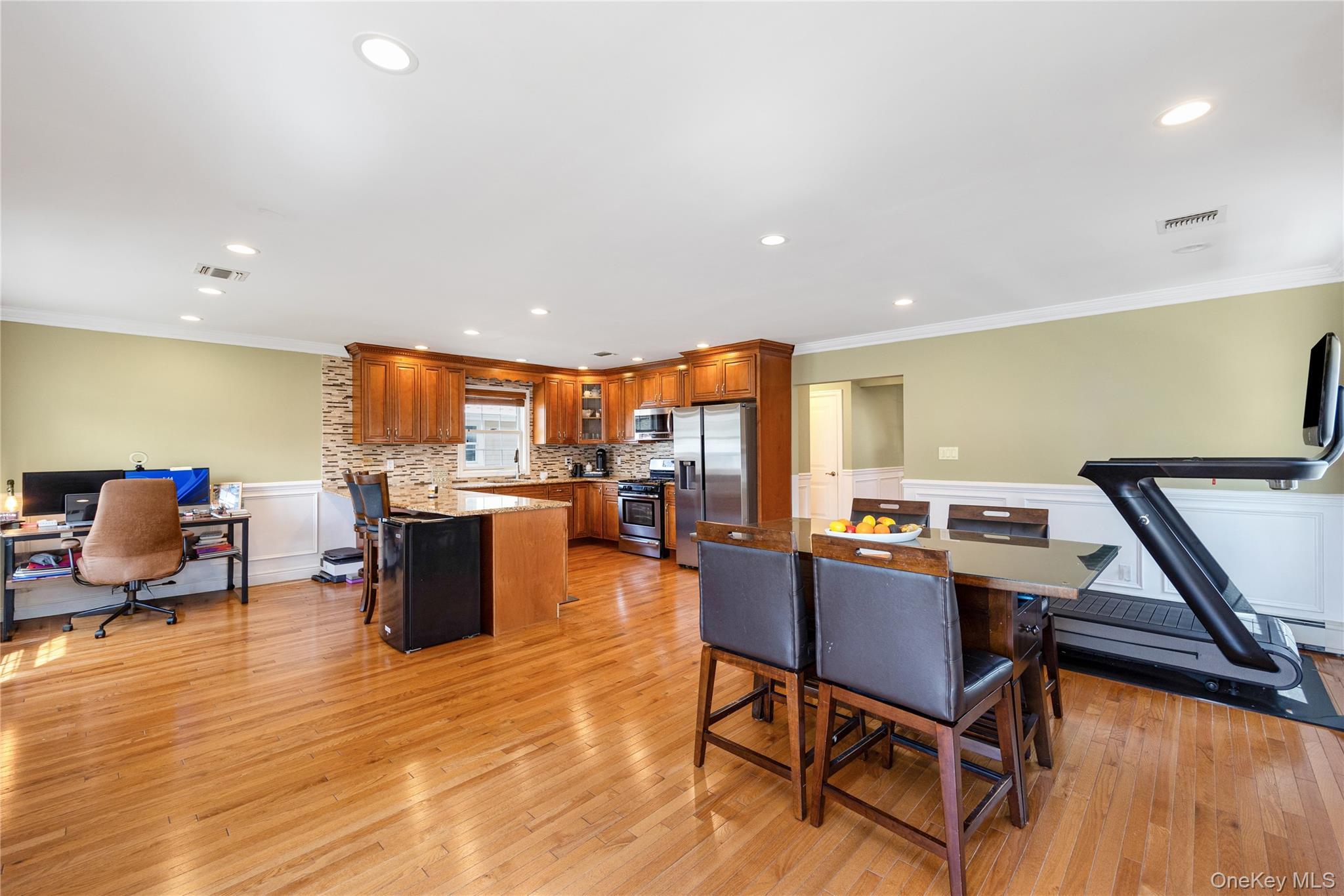Single Family Harvard Place  Nassau County, NY 11510, MLS-928528-12