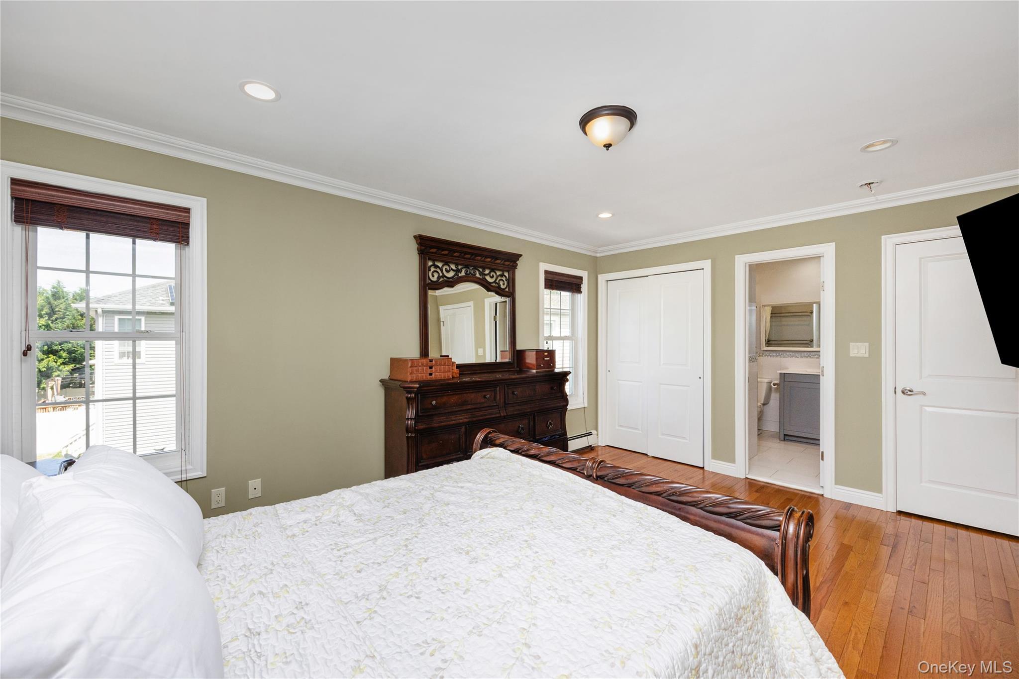 Single Family Harvard Place  Nassau County, NY 11510, MLS-928528-20